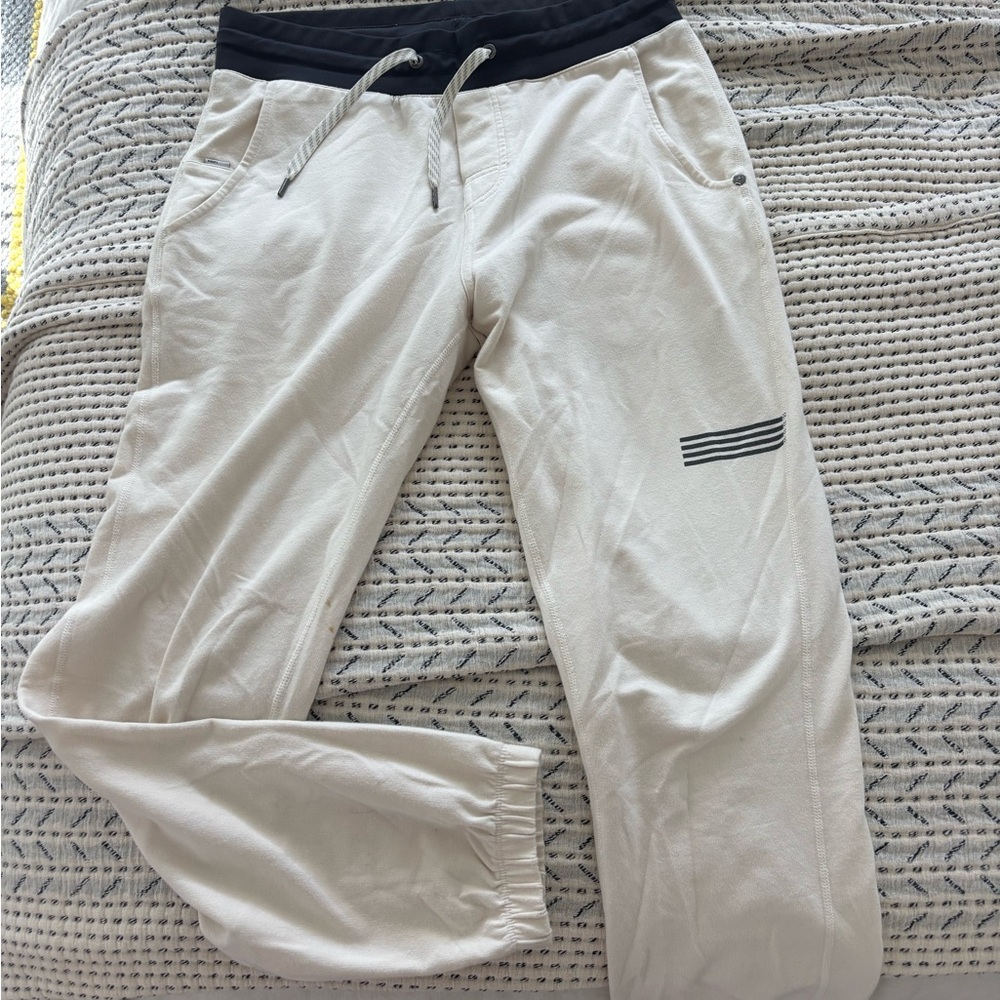 Vuori Laguna Joggers Women’s Size S - Picture 2 of 5